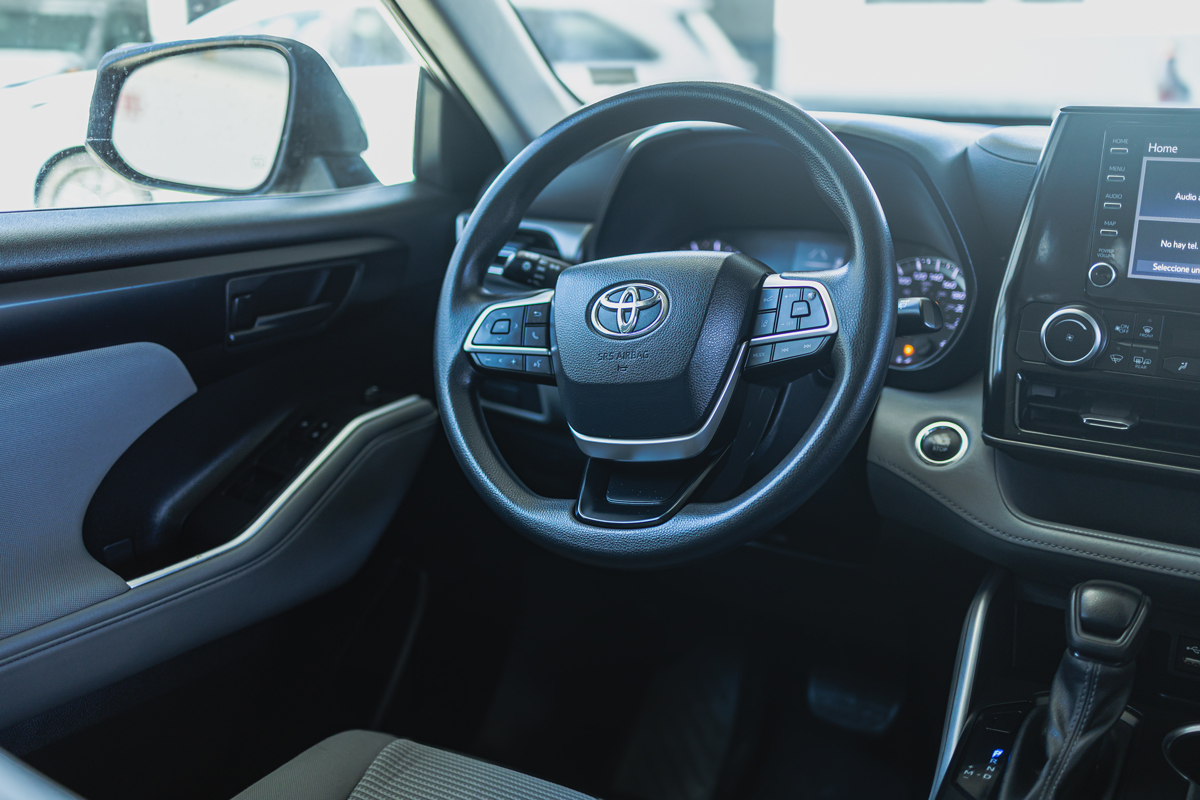 Toyota Highlander Base 2022