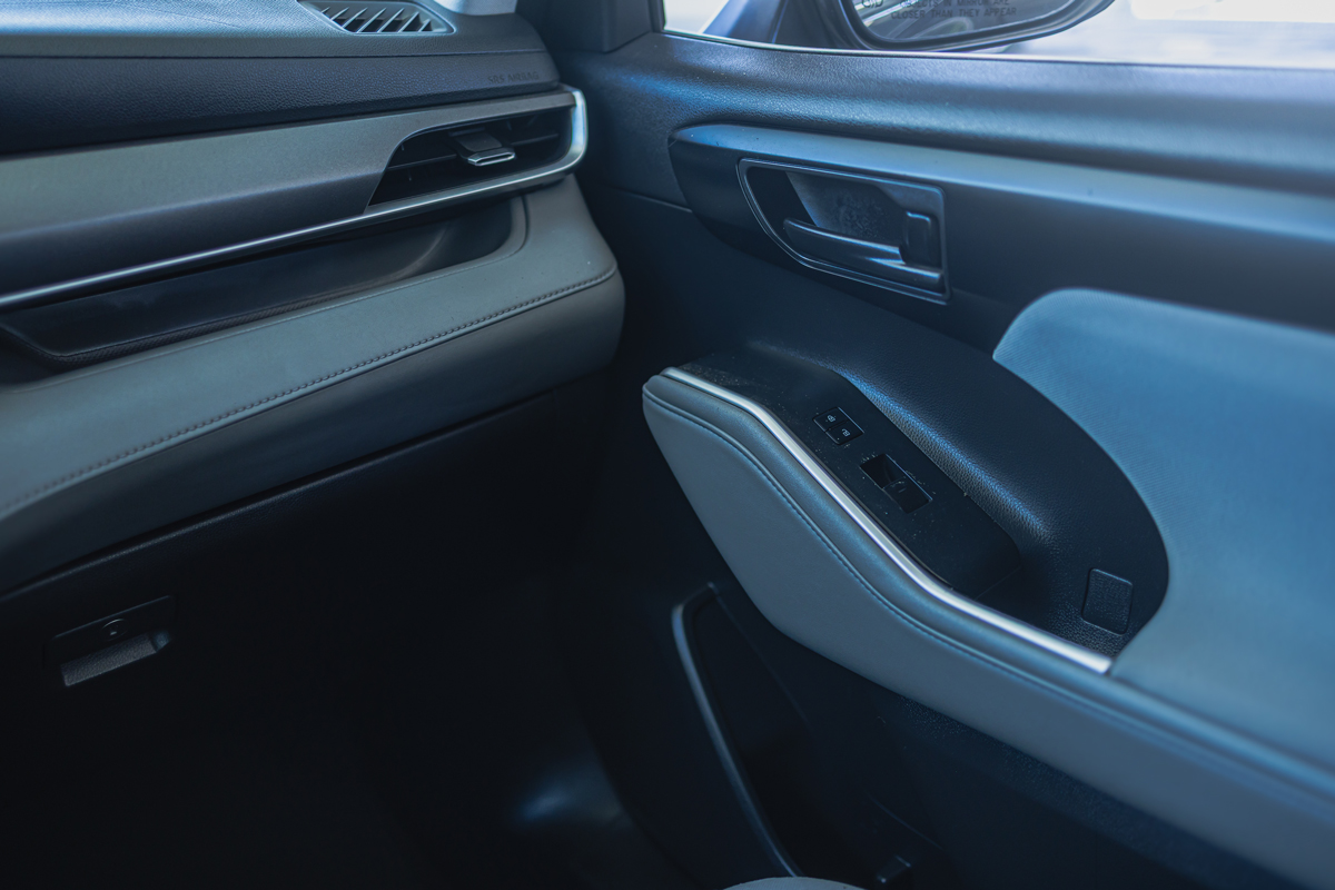 Toyota Highlander Base 2022