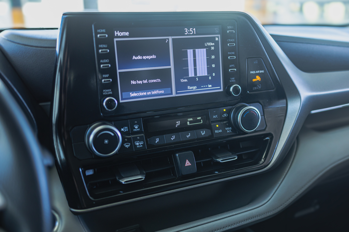 Toyota Highlander Base 2022