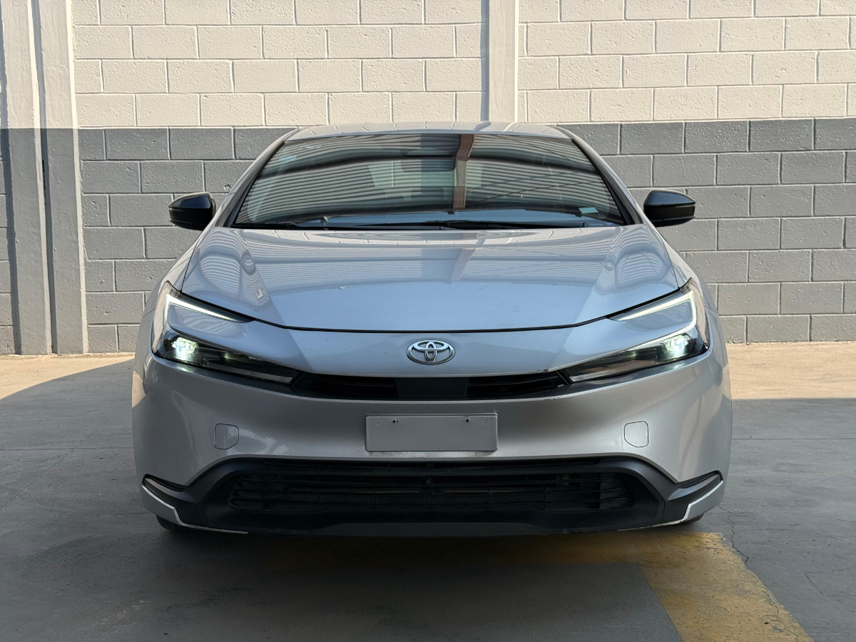 Toyota Prius 2024