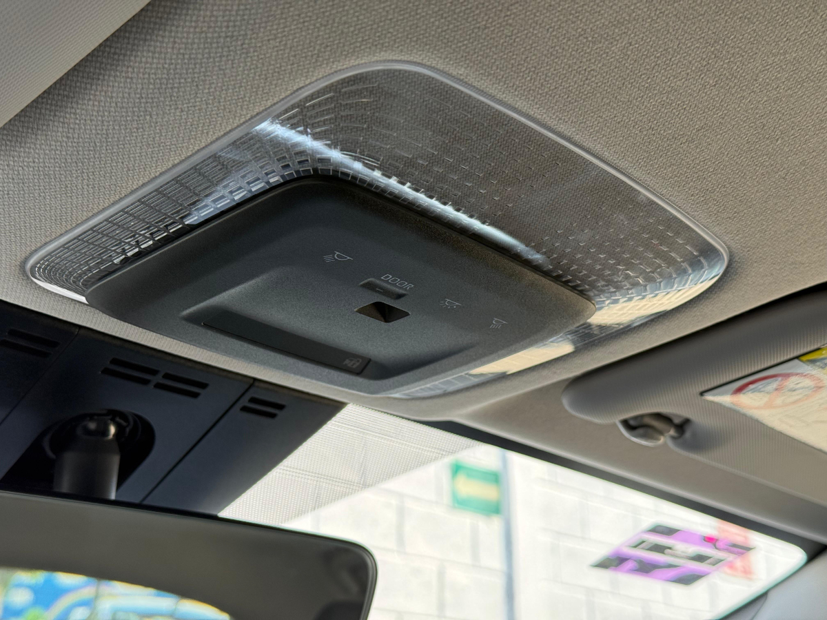 Toyota Prius 2024