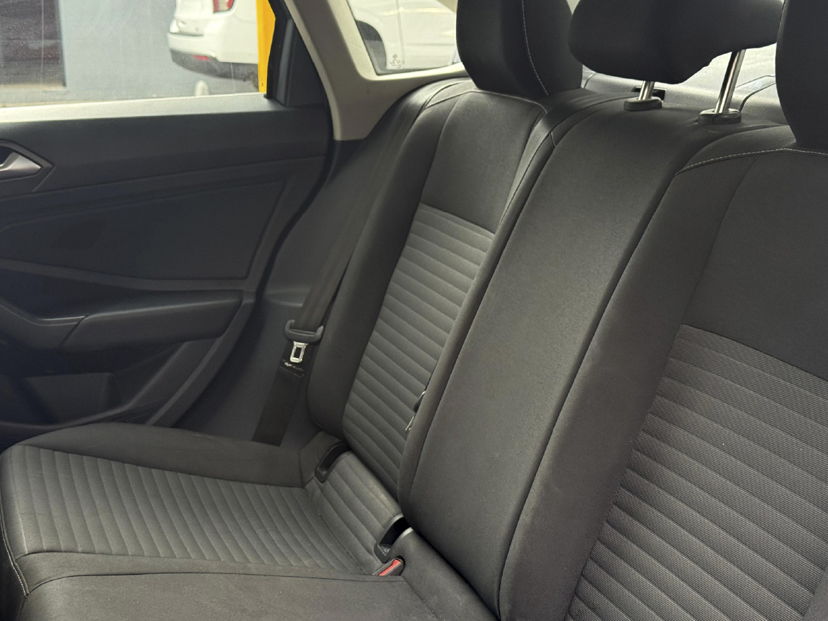 Volkswagen Jetta 2024