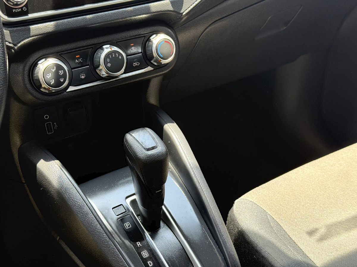 Nissan Versa 2024