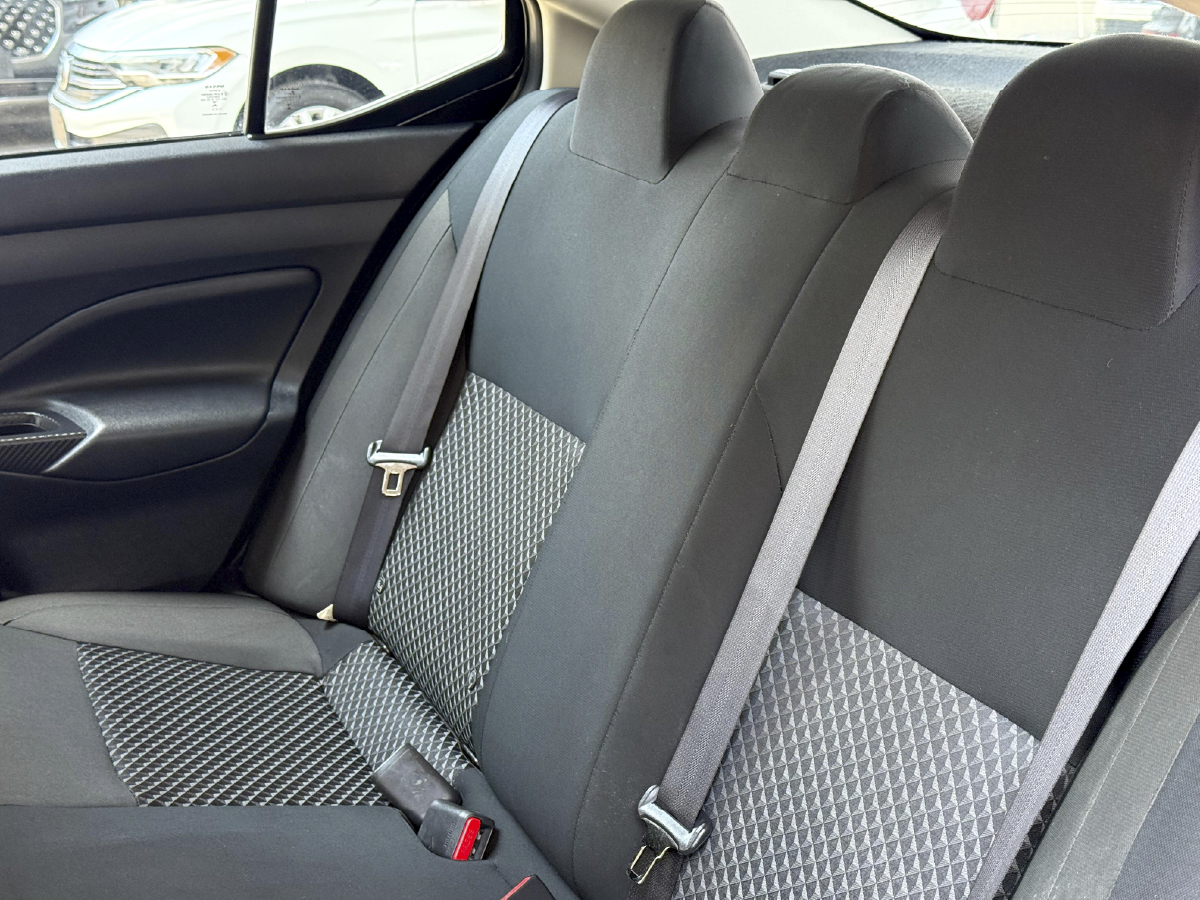 Nissan Versa 2024