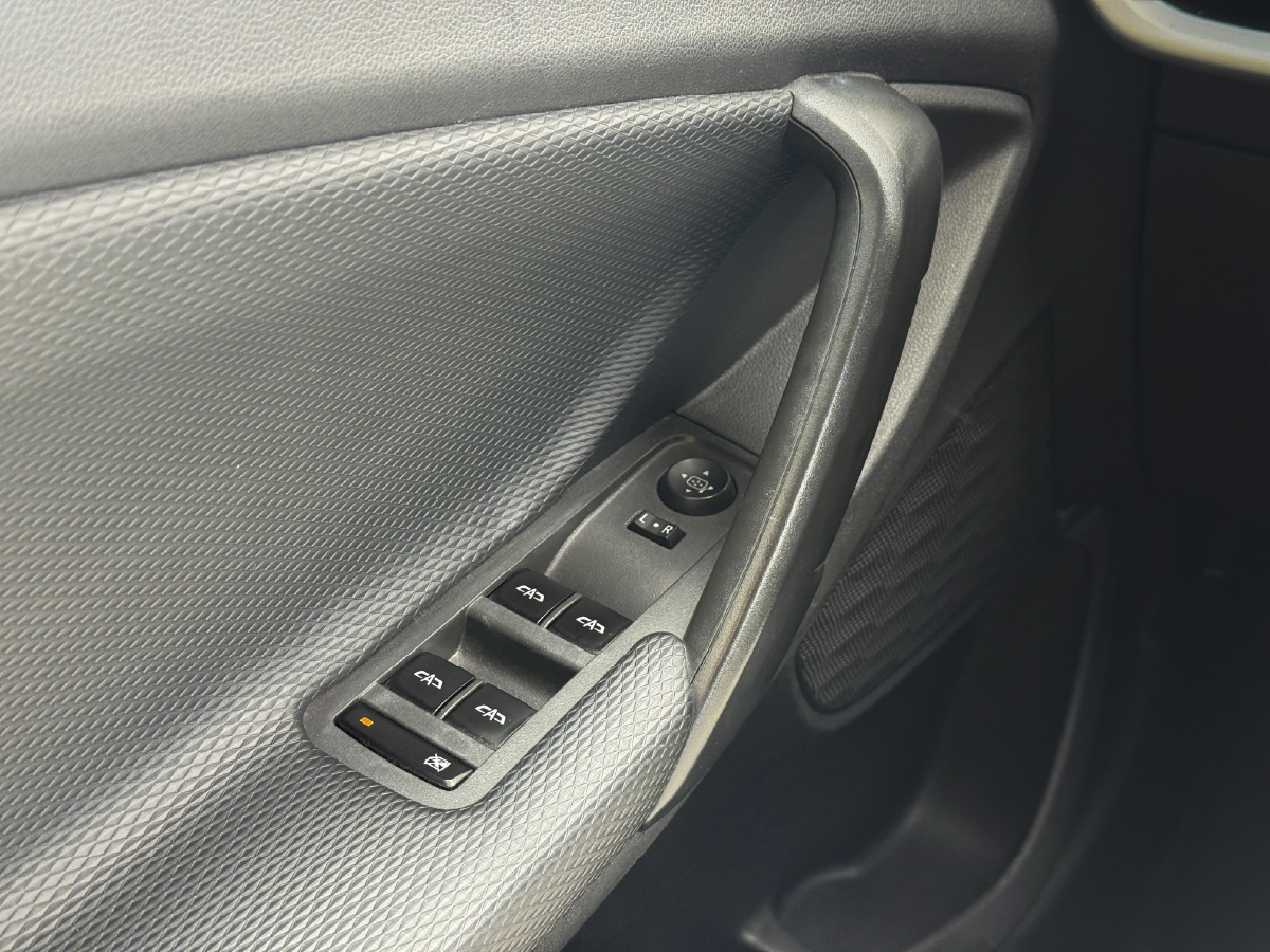 Chevrolet Tracker 2023